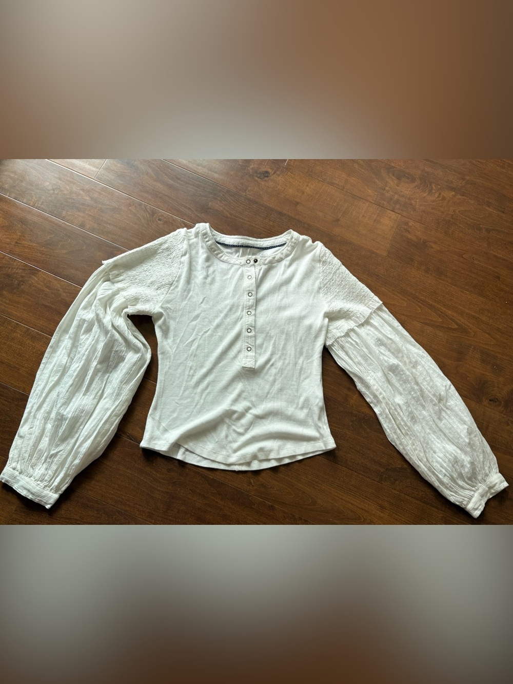 Anthropologie Pilcro Andie White Balloon Sleeve Henley Button Shirt - Picture 3 of 5